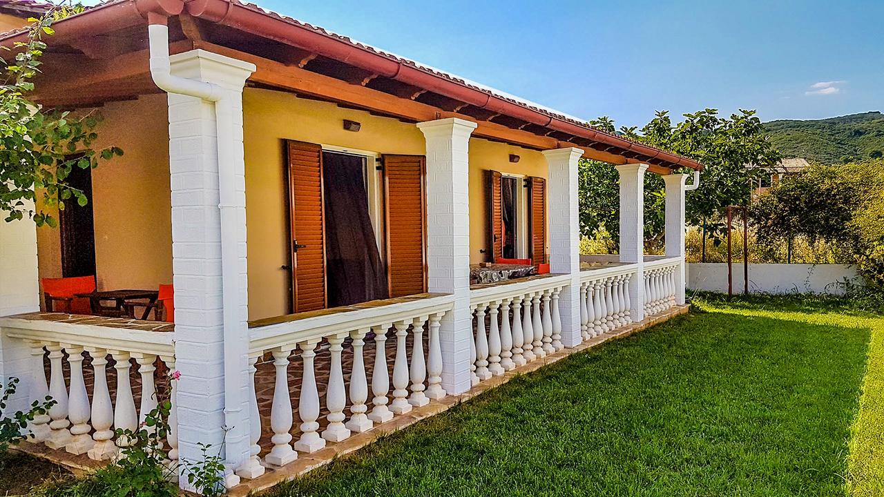 Villa Panorea Moraḯtika Esterno foto