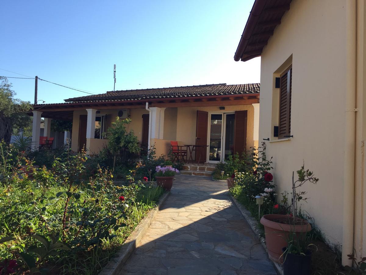 Villa Panorea Moraḯtika Esterno foto